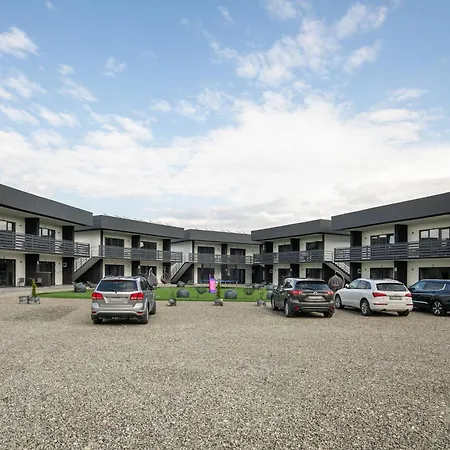 Salterra Hotel *
